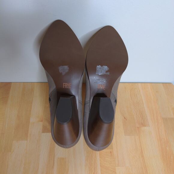 Frye Reina Leather Bootie Boots Pointed Stacked Heel 8.5M New - Picture 11 of 16